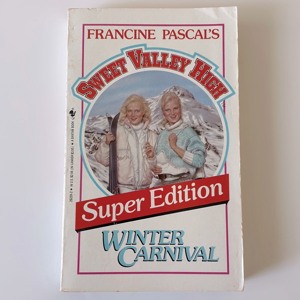 ✨2/$20✨ SVH (Super Edition) Winter Carnival